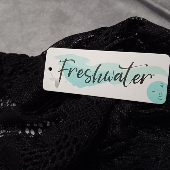 NWT Freshwater Crochet pants - Picture 8 of 9